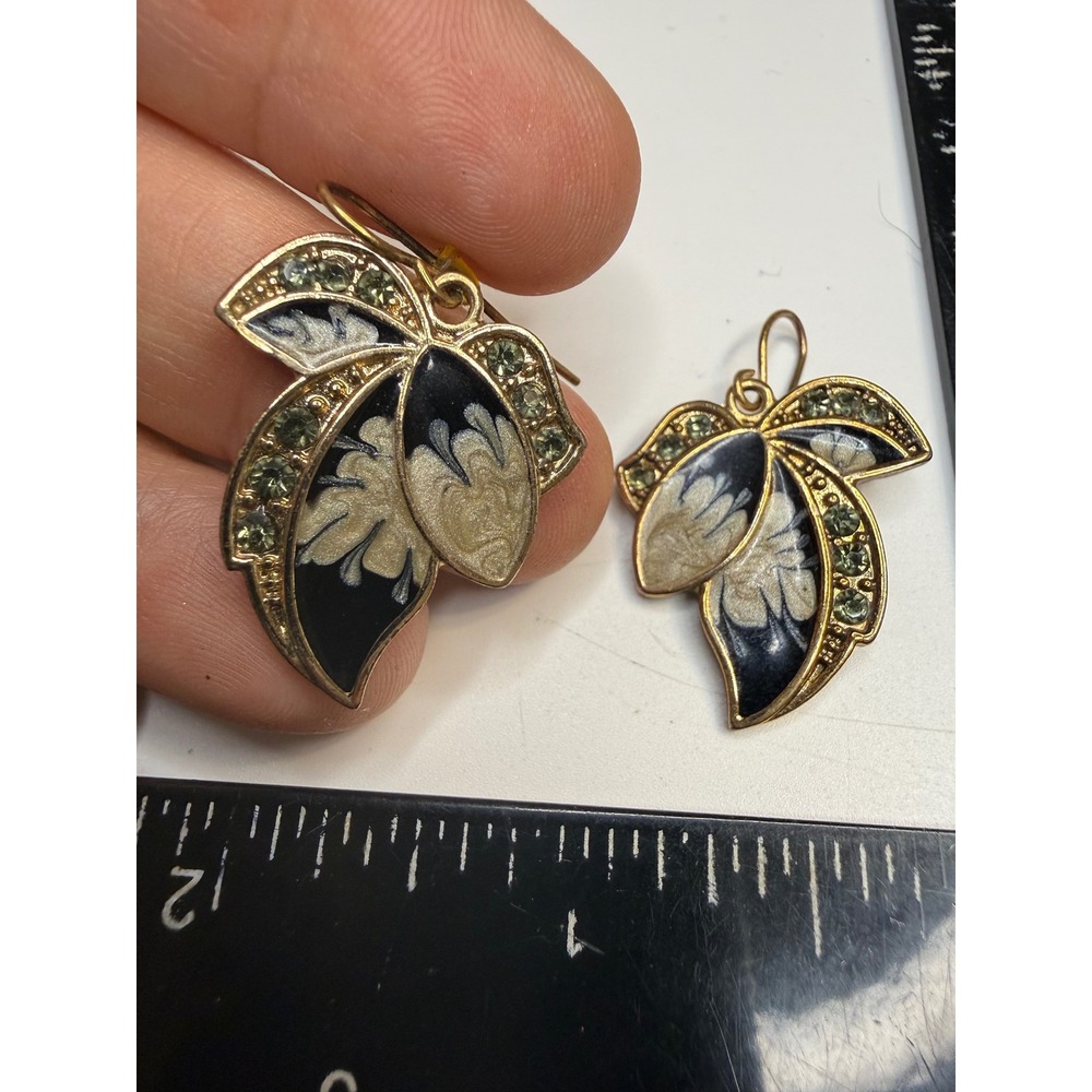 Vintage Gold Tone Enamel Leaf Drop Earrings Green Rhinestone Botanical Dangle